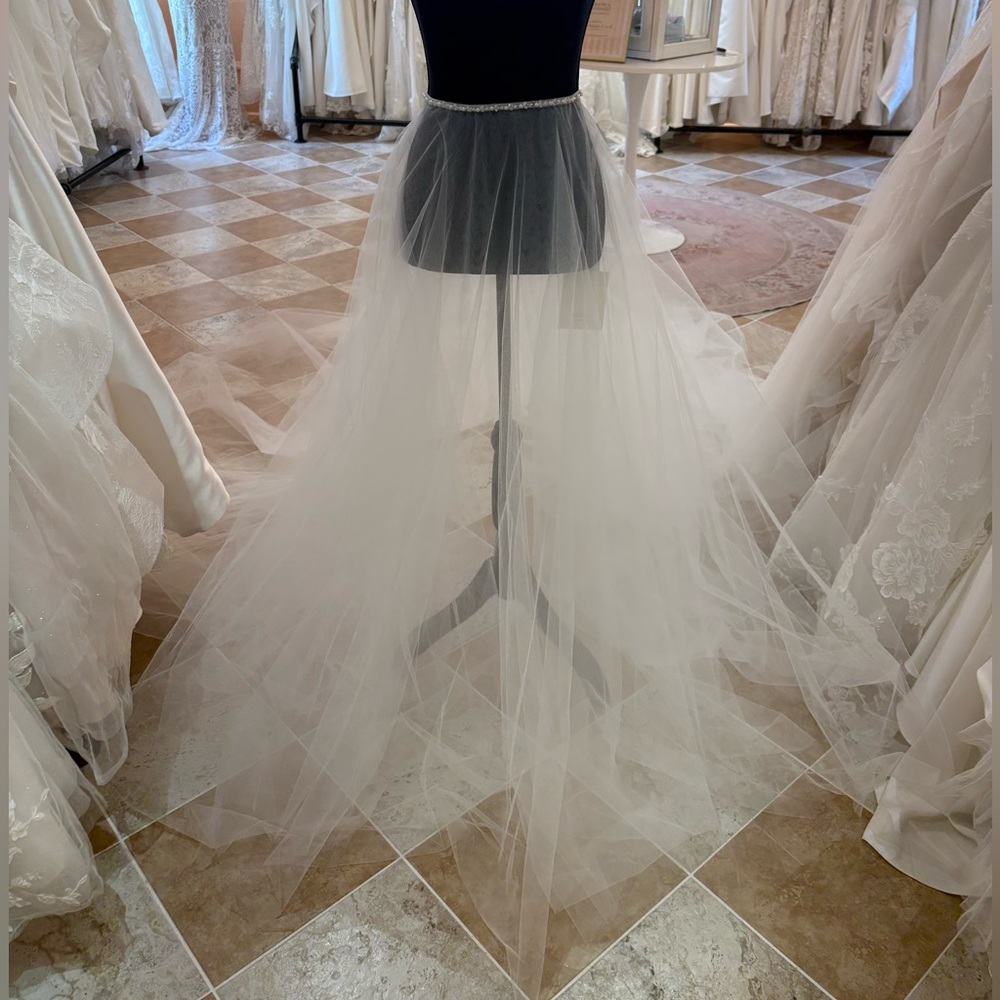 Tulle Morilee Overskirt